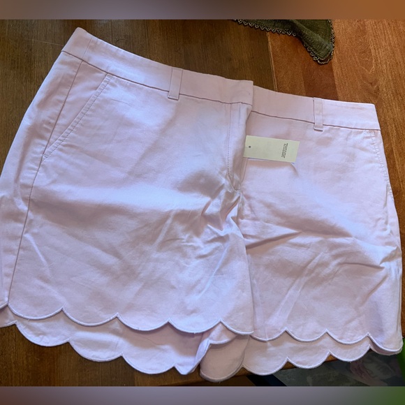 Loft Lavender Scalloped Hem Shorts - Picture 1 of 4